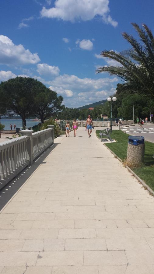 Apartment Jelena Crikvenica Luaran gambar